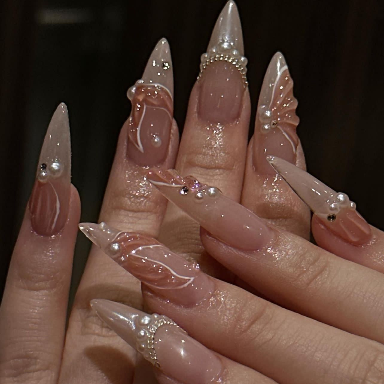 Nail Art Quirky - 24 Stück modische Strass-Nagelspitzen zum Aufdrücken