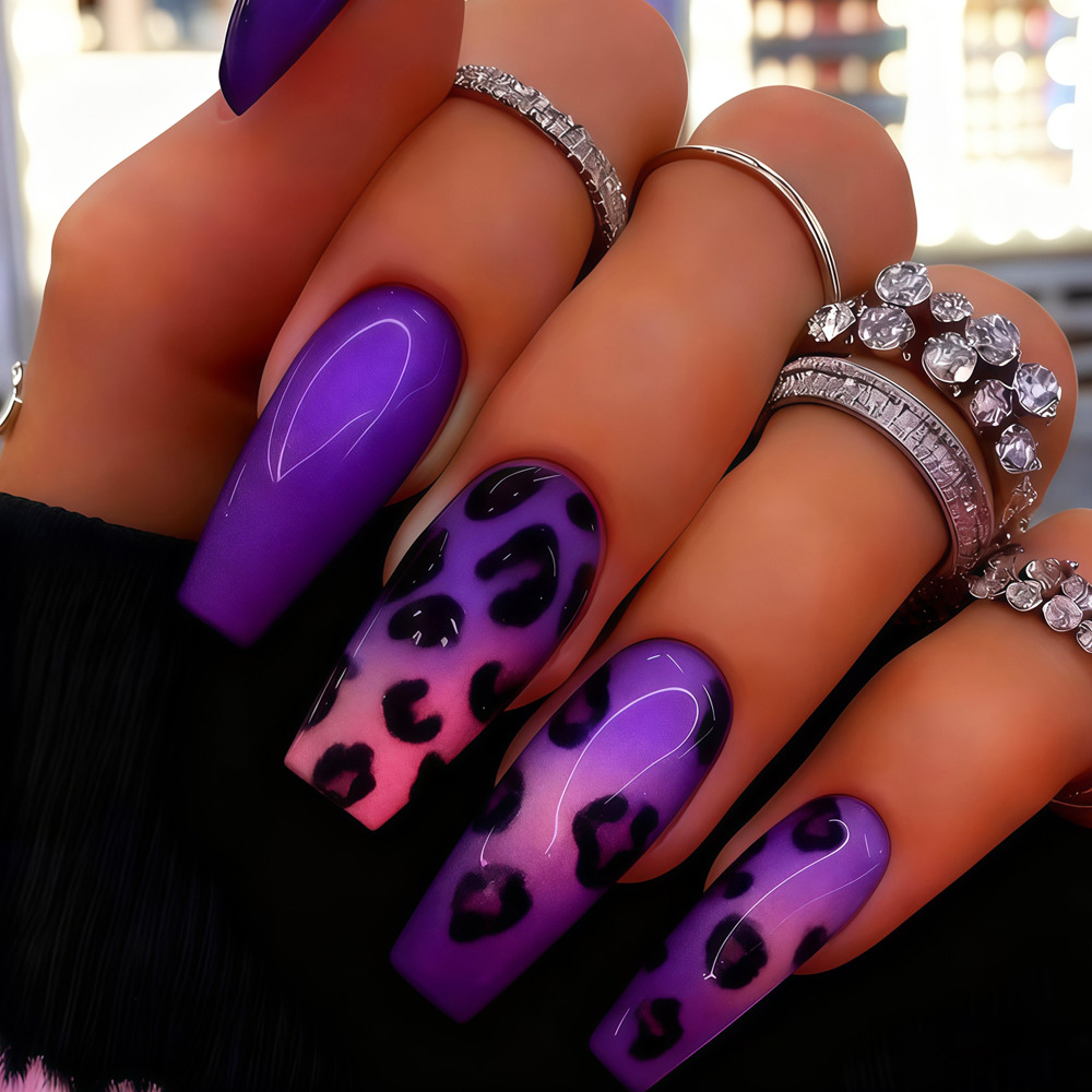 Nail Art Leopard - Mittlere künstliche Nägelspitzen für Frauen und