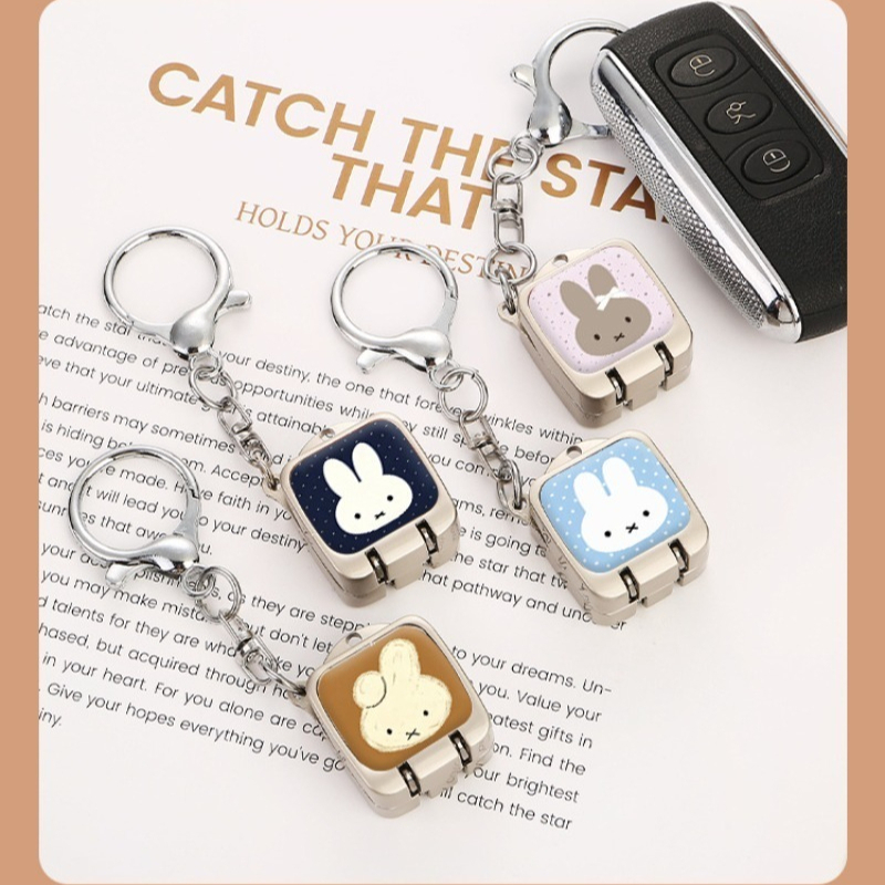 Niedlicher Cartoon-Miffy-Hasen – Nail Art Quirky Bewertung und Preis